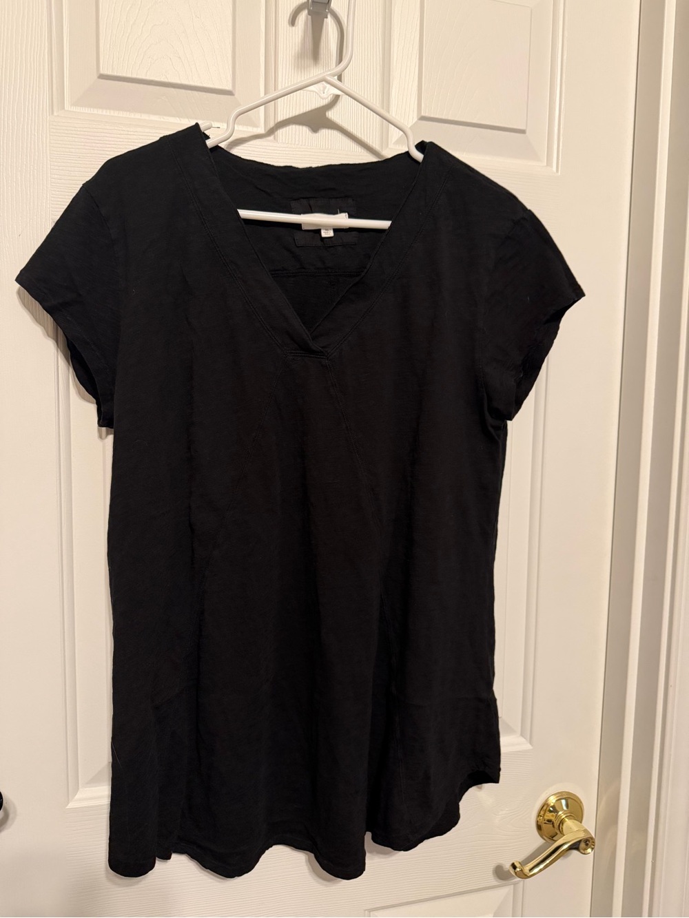 Women's Black V-Neck Short Sleeve Tee